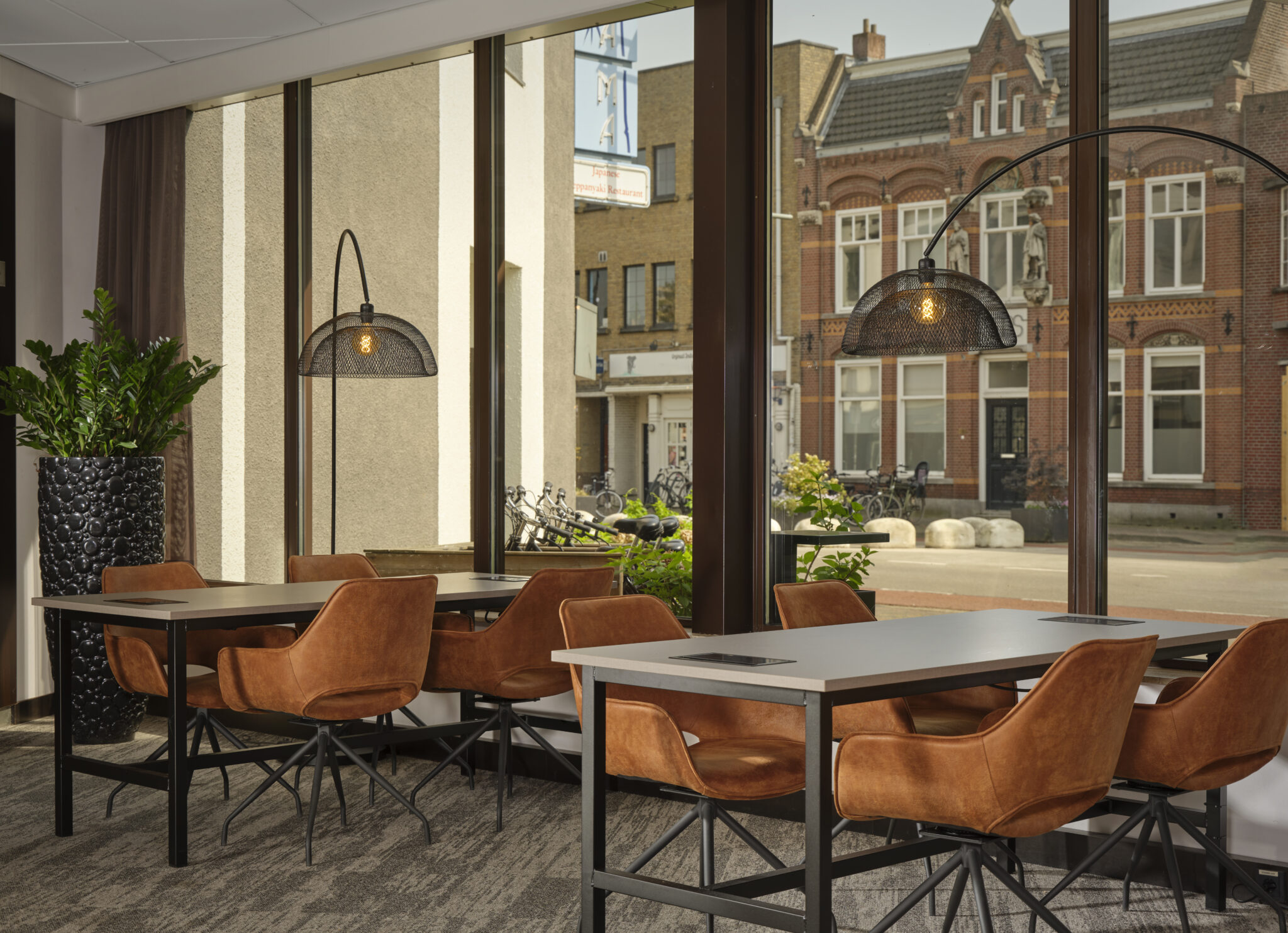 Park Plaza Eindhoven lobby sitting area